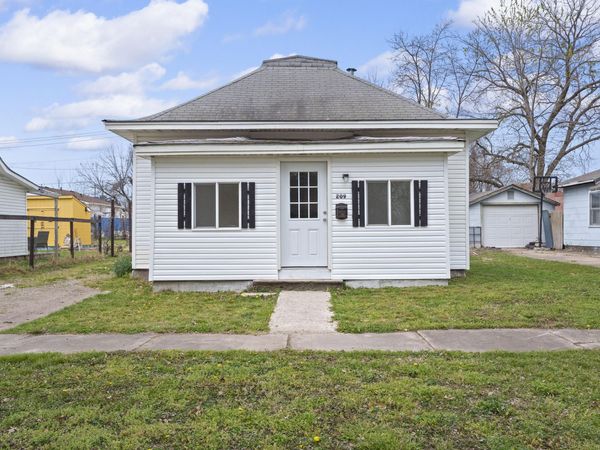 209 F Street NE, Miami, OK 74354