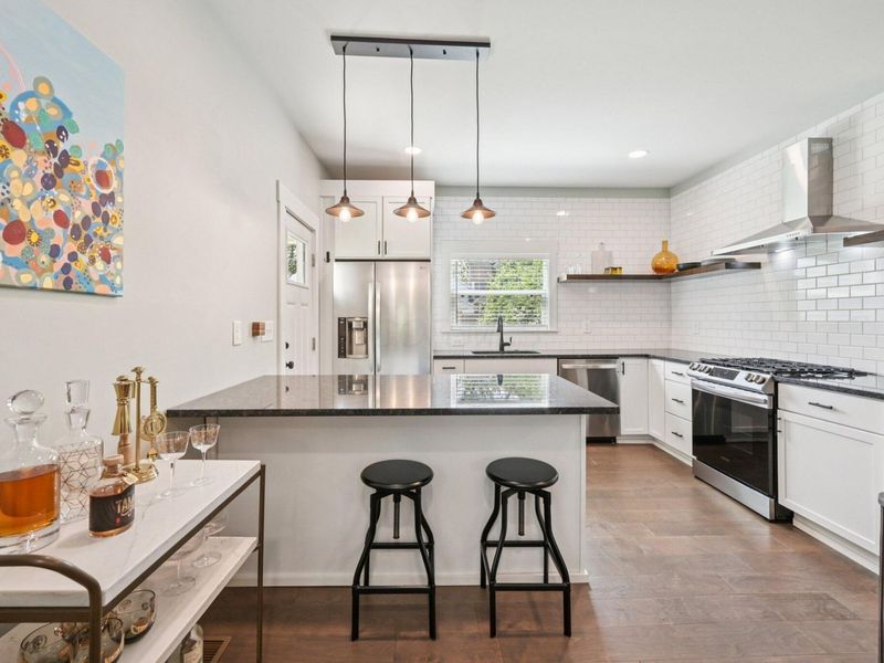 645 E 3rd Avenue, Columbus, OH 43201 Photo 12