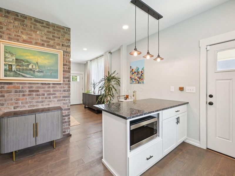 645 E 3rd Avenue, Columbus, OH 43201 Photo 16