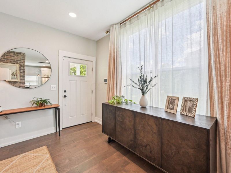 645 E 3rd Avenue, Columbus, OH 43201 Photo 8