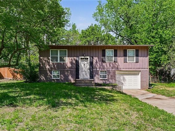 8700 E 91st Street, Kansas City, MO 64138