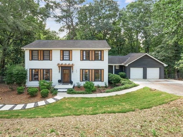 217 Skyland Drive , Roswell, GA 30075