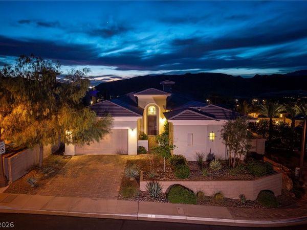 1 Costa Tropical Drive , Henderson, NV 89011