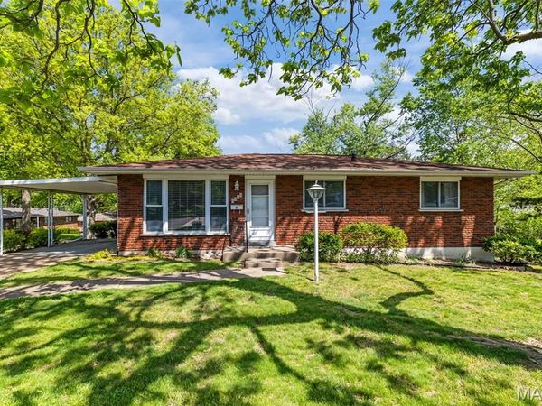 9418 Radio Drive, Unincorporated, MO 63123