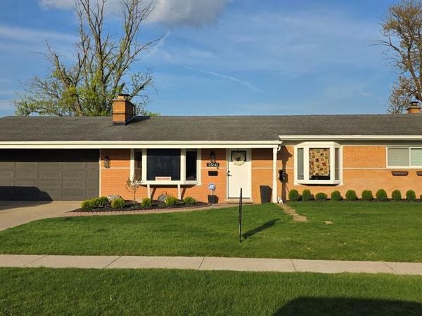 51241 Kingwood Drive, Shelby Twp, MI 48316