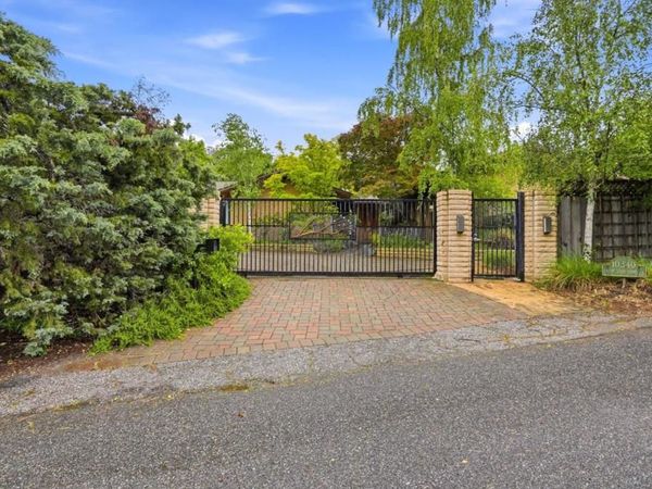 Los Altos, CA 94024
