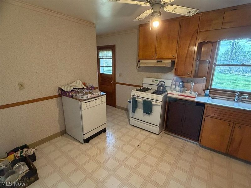 400 Orchard Lane, Medina, OH 44256 Photo 6