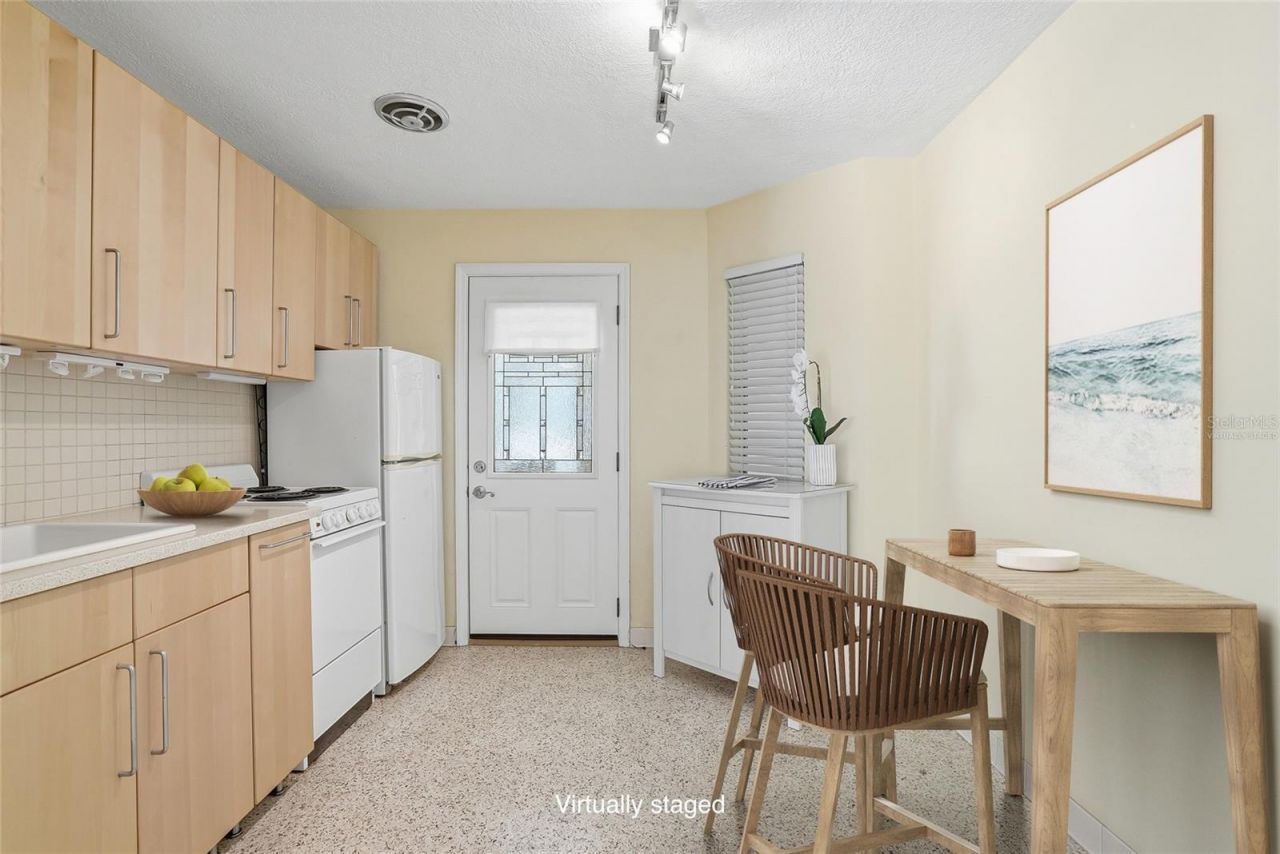145 10th Avenue N, Unit 1, Saint Petersburg, FL 33701 Photo