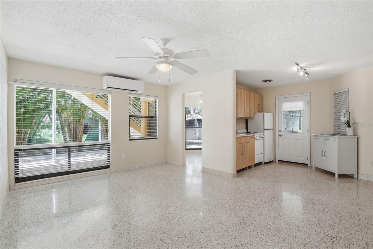 145 10th Avenue N, Unit 1, Saint Petersburg, FL 33701 Photo