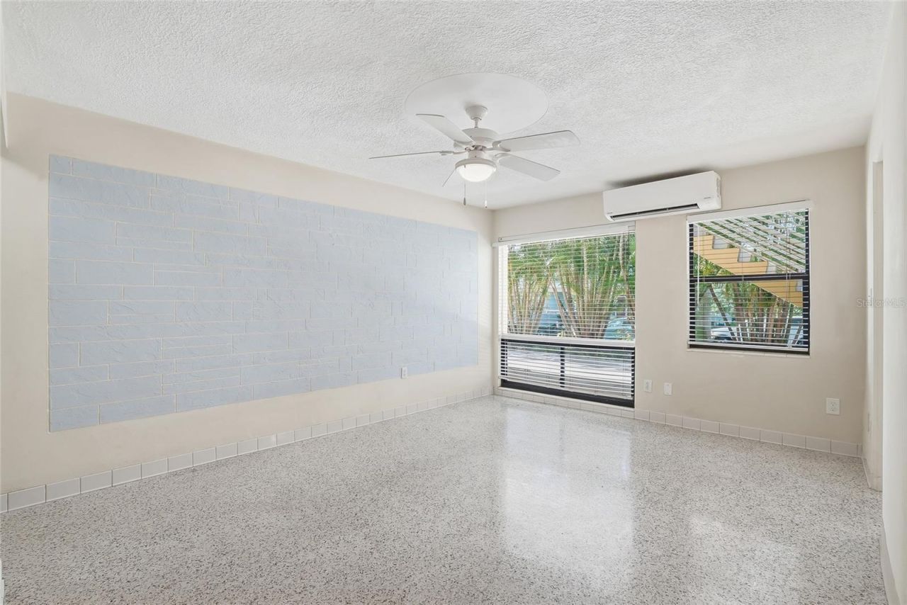 145 10th Avenue N, Unit 1, Saint Petersburg, FL 33701 Photo