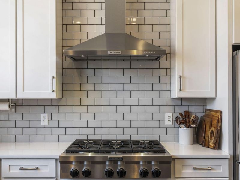 884 Burr Avenue, Unit 20, Grandview, OH 43212 Photo 11