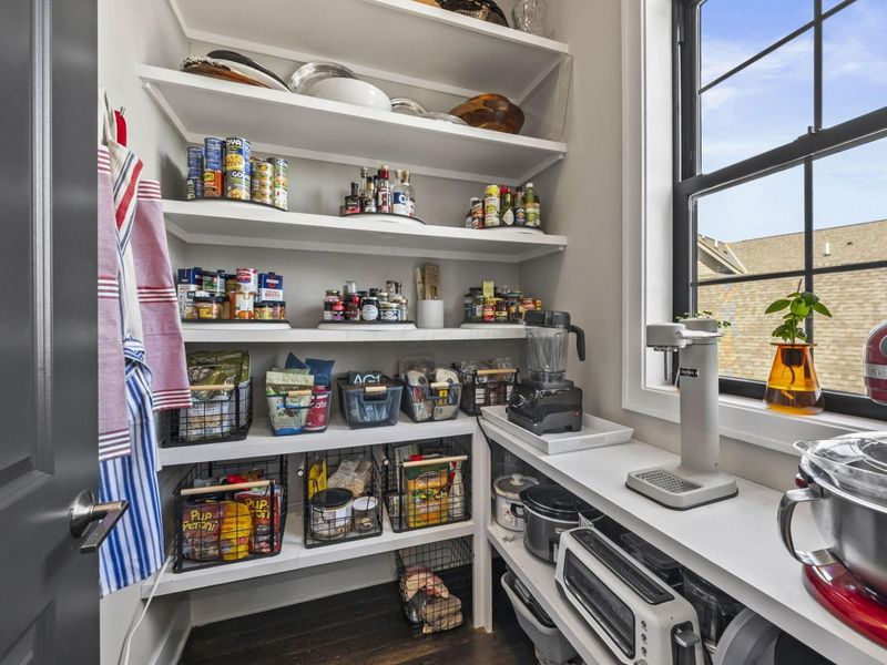 884 Burr Avenue, Unit 20, Grandview, OH 43212 Photo 14