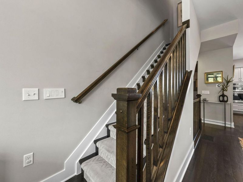 884 Burr Avenue, Unit 20, Grandview, OH 43212 Photo 23