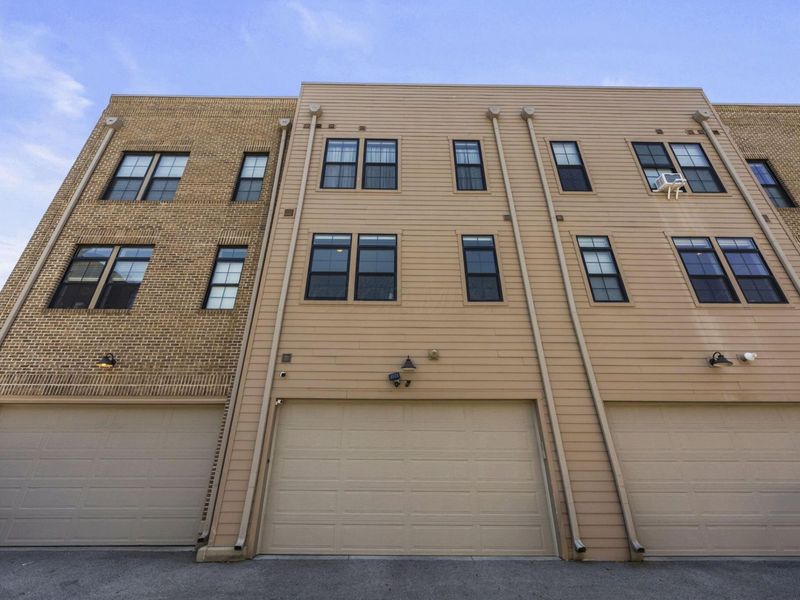 884 Burr Avenue, Unit 20, Grandview, OH 43212 Photo 40