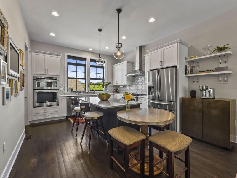 884 Burr Avenue, Unit 20, Grandview, OH 43212 Photo 8