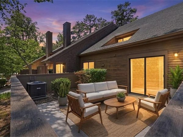 9 Willowick Drive , Lithonia, GA 30038