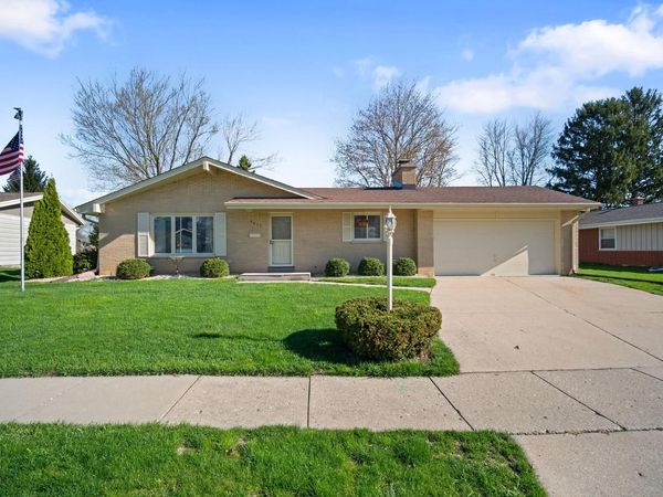 6057 Thornapple DRIVE, Greendale, WI 53129