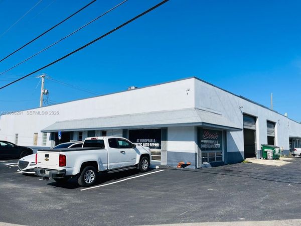 810 NW 1st Ave , Boca Raton, FL 33432