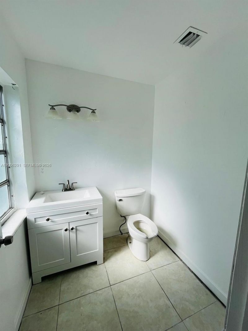 810 NW 1st Ave , Boca Raton, FL 33432 Photo