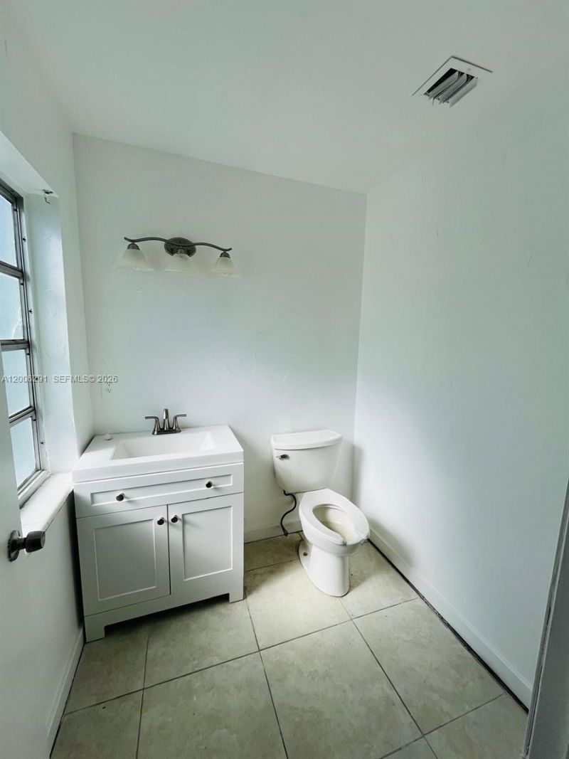 810 NW 1st Ave , Boca Raton, FL 33432 Photo