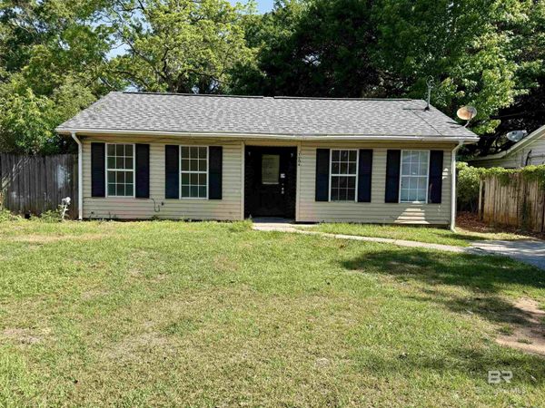 1204 Seneca Street, Mobile, AL 36605