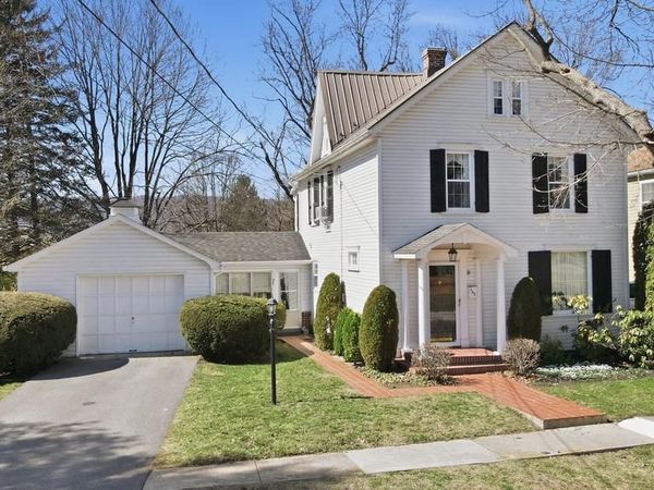 132 FAUST STREET , MERCERSBURG, PA 17236