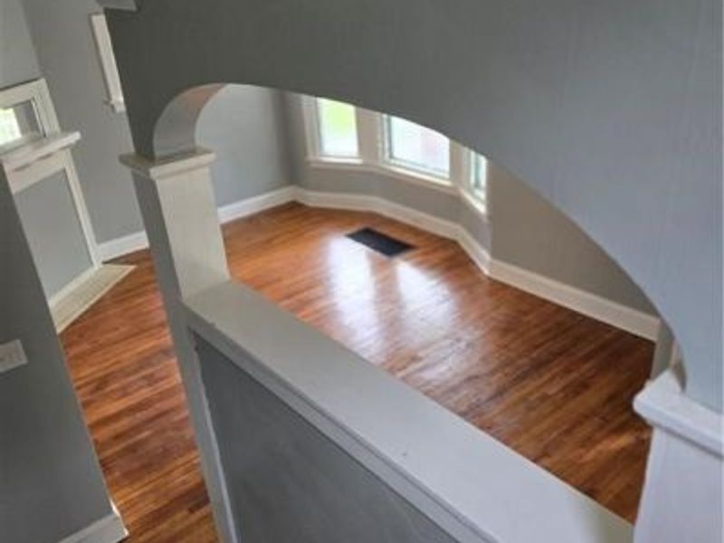 9502 Empire Avenue, Cleveland, OH 44108 Photo 2