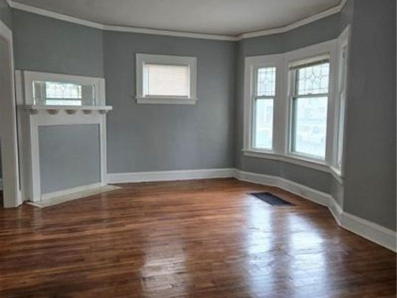 9502 Empire Avenue, Cleveland, OH 44108 Photo 4