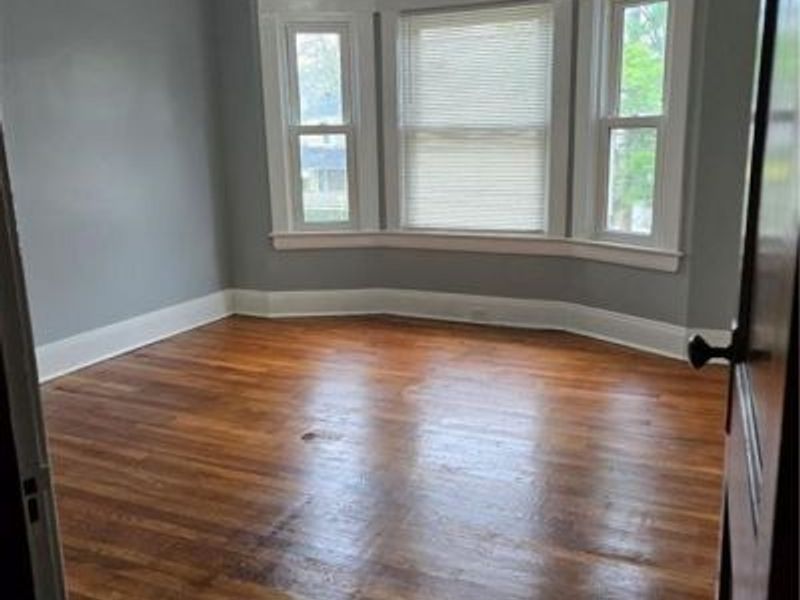 9502 Empire Avenue, Cleveland, OH 44108 Photo 8