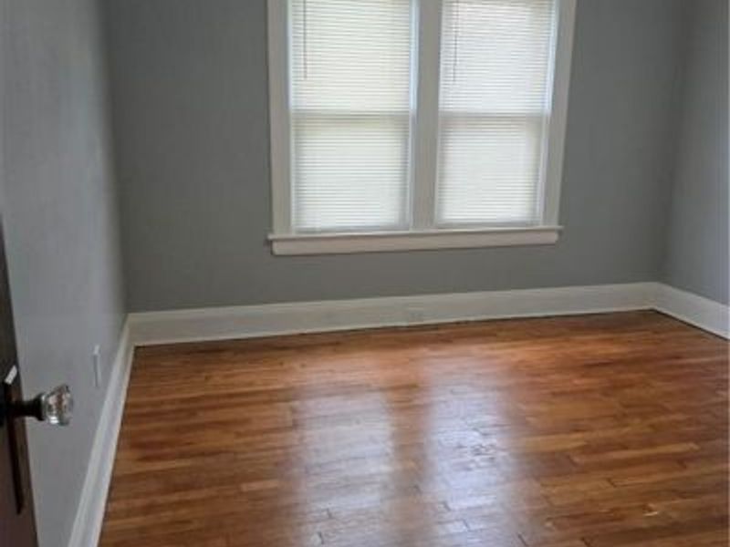 9502 Empire Avenue, Cleveland, OH 44108 Photo 9