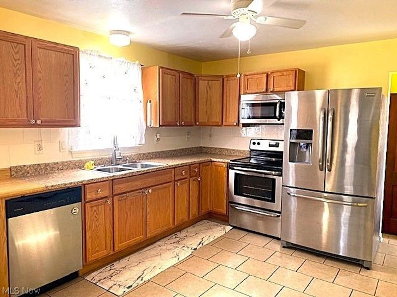 3939-3941 Highland Avenue, Shadyside, OH 43947 Photo 5