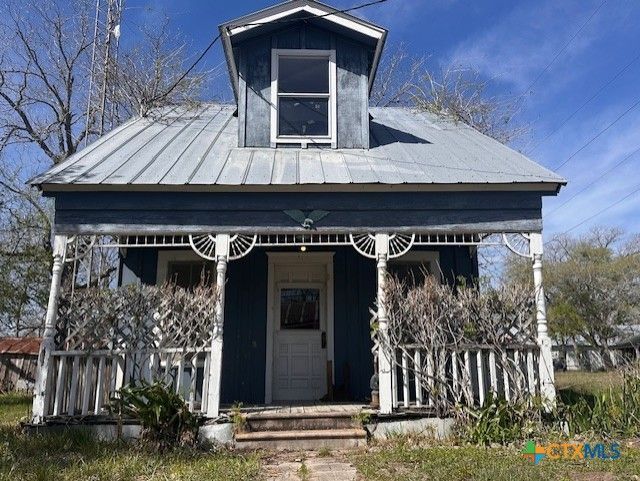 271 W Fm 884, Goliad, TX 77963 Main Photo