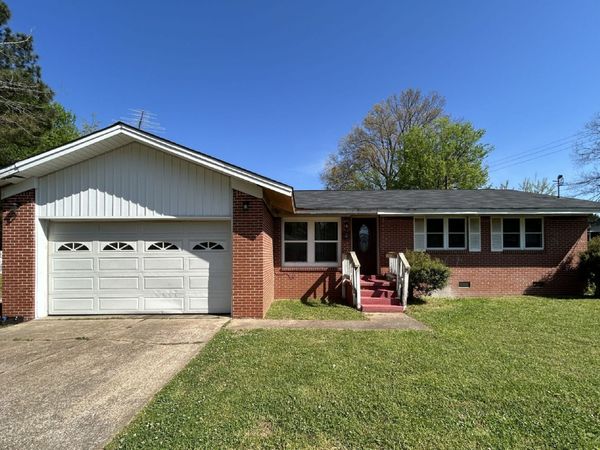 93 Forest Downs Dr , Jackson, TN 38305