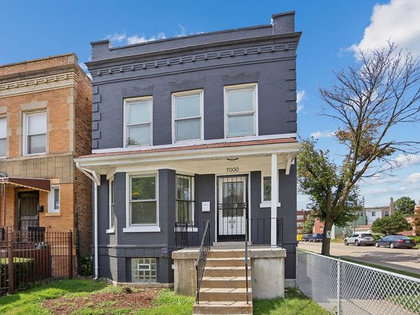 7000 S Eberhart Avenue , Chicago, IL 60637