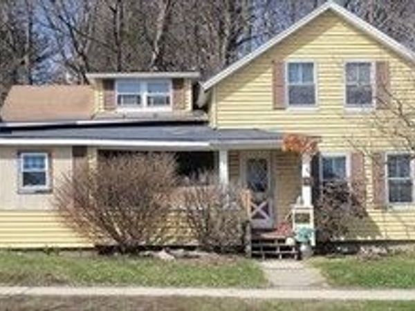 57 Church St, Cheshire, MA 01225