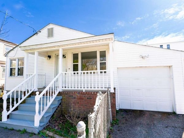 15 Swan Ave, Methuen, MA 01844