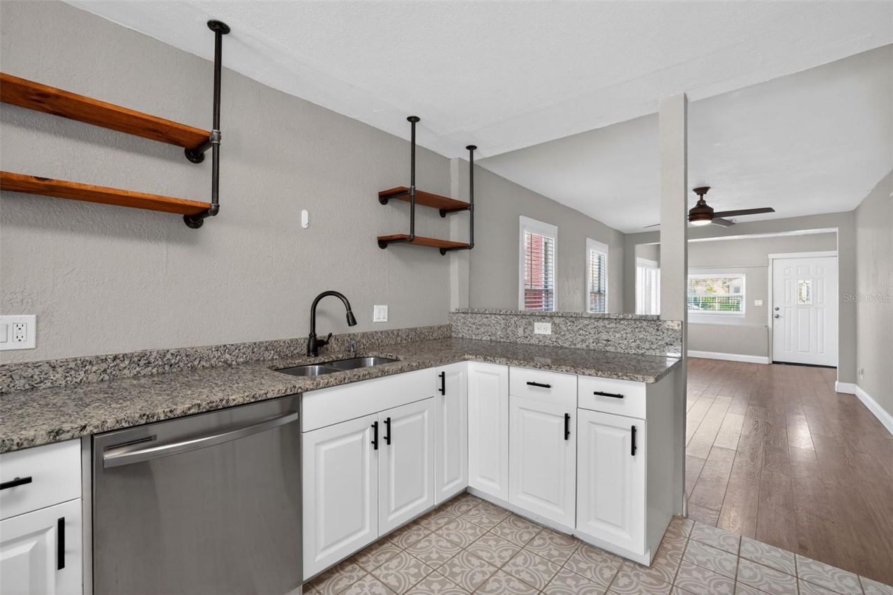 3250 Prescott Street N, Saint Petersburg, FL 33713 Photo