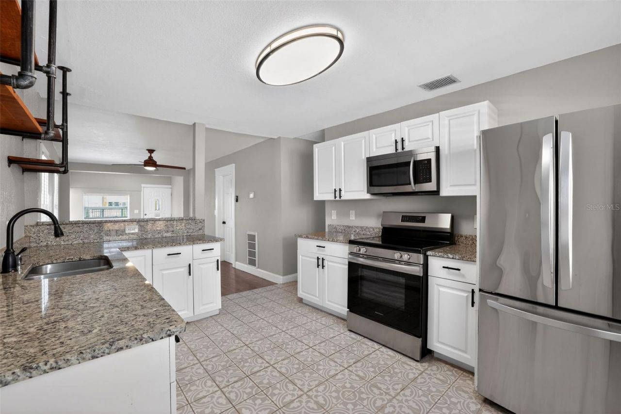 3250 Prescott Street N, Saint Petersburg, FL 33713 Photo
