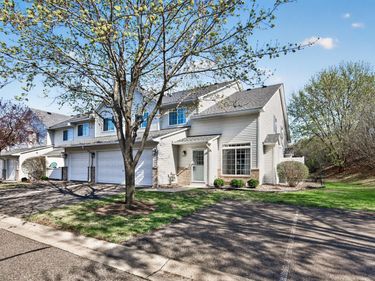 8606 Quarry Ridge Lane, Unit J, Woodbury, MN 55125