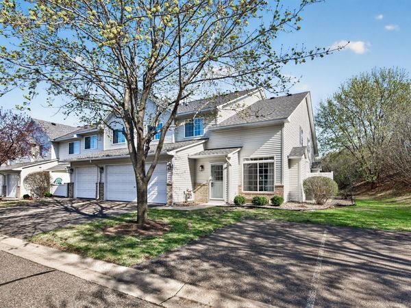 8606 Quarry Ridge Lane, Unit J, Woodbury, MN 55125