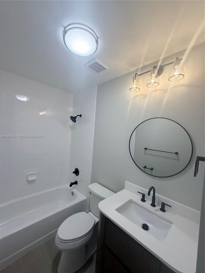49 Majorca Ave , Unit 503, Coral Gables, FL 33134 Photo