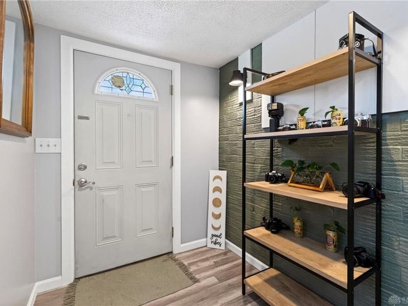 1392 Chinook Court, Xenia, OH 45385 Photo 2