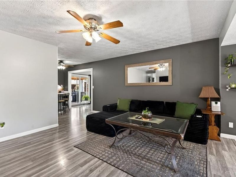 1392 Chinook Court, Xenia, OH 45385 Photo 3