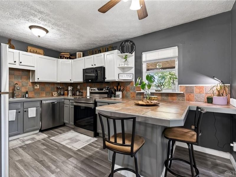 1392 Chinook Court, Xenia, OH 45385 Photo 6