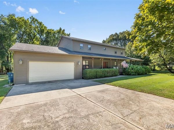 18328 Lake Circle Drive , Dexter, MO 63841