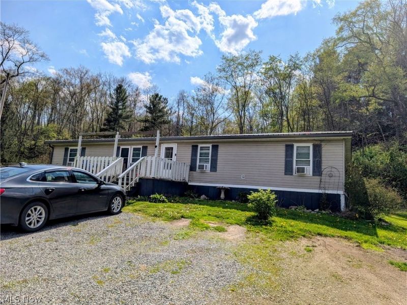 9365 Dutchtown School Road, Rogers, OH 44455 Photo 1