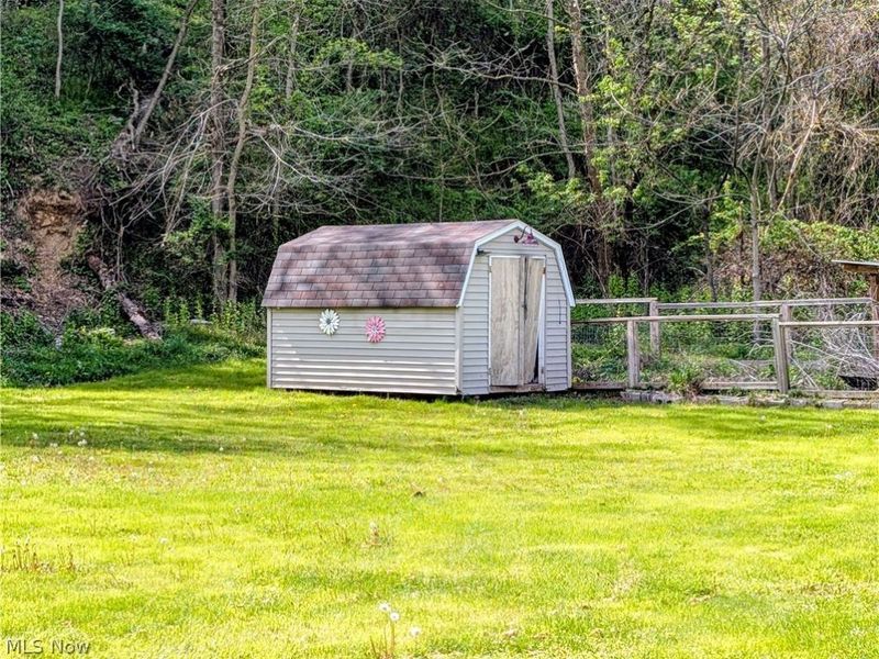 9365 Dutchtown School Road, Rogers, OH 44455 Photo 5