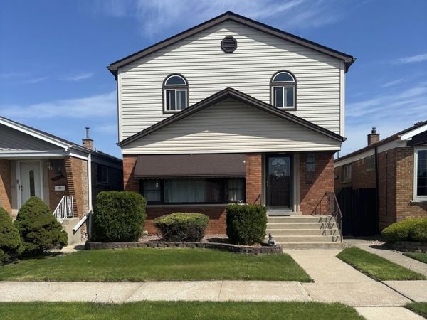 5818 W 60th Street , Chicago, IL 60638