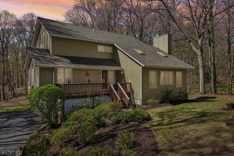 53 Lee Hill Rd, Byram, NJ 07821 Main Photo