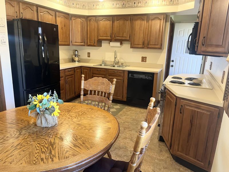 1768 Fair Oaks Drive, Sidney, OH 45365 Photo 6